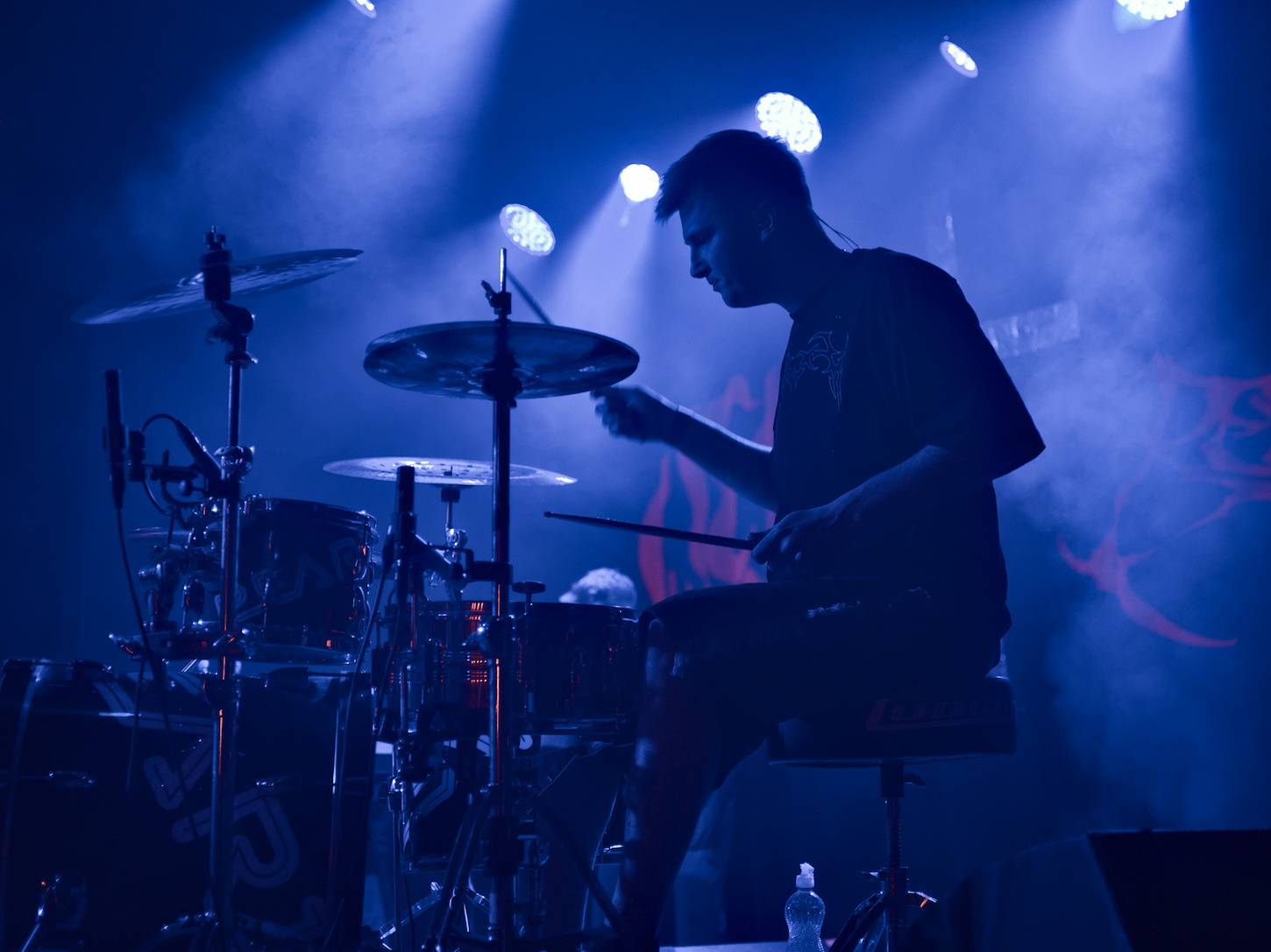 Redzed a Acid Row vzdali v MeetFactory hold Black Sabbath