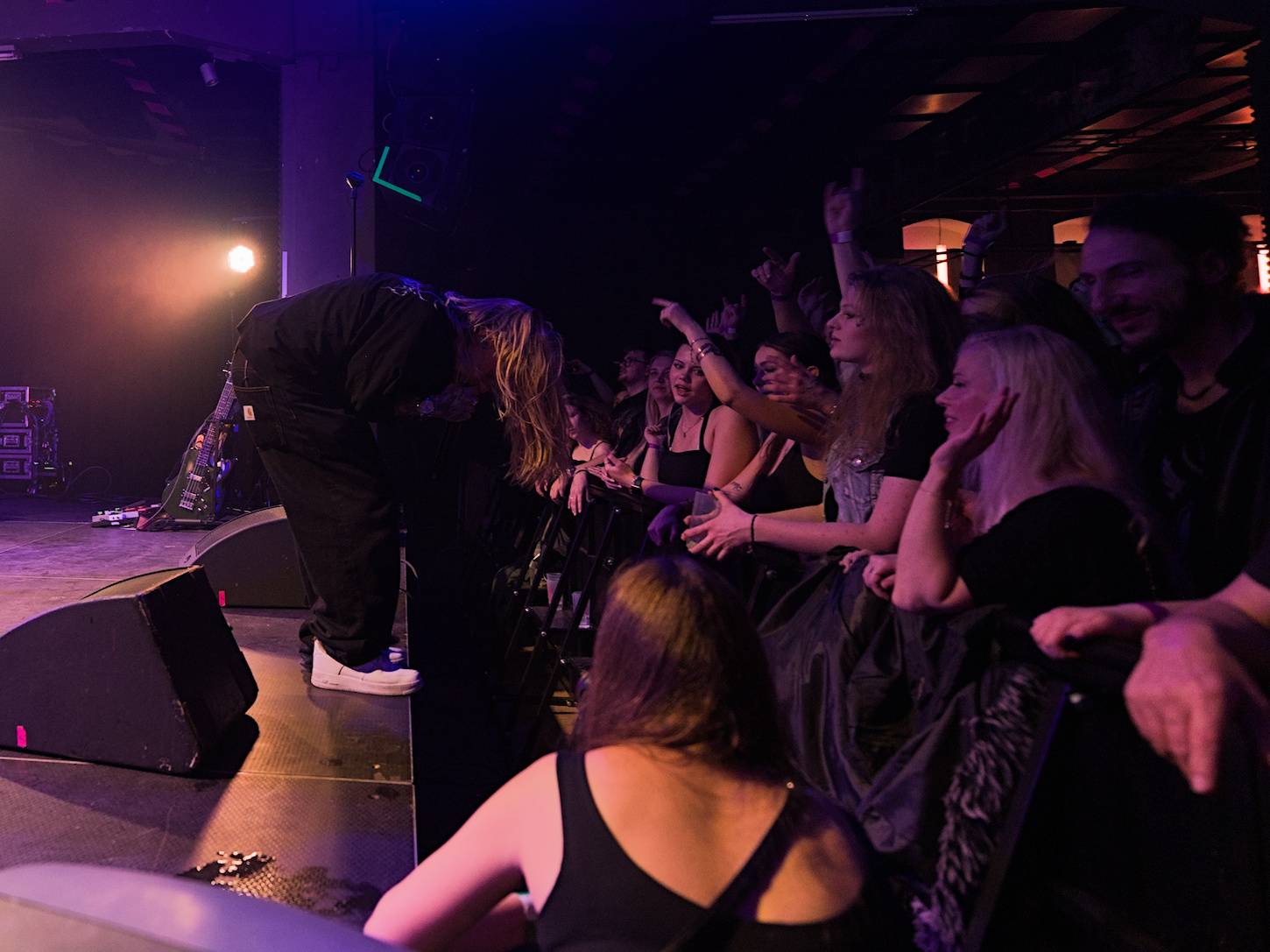 Redzed a Acid Row vzdali v MeetFactory hold Black Sabbath