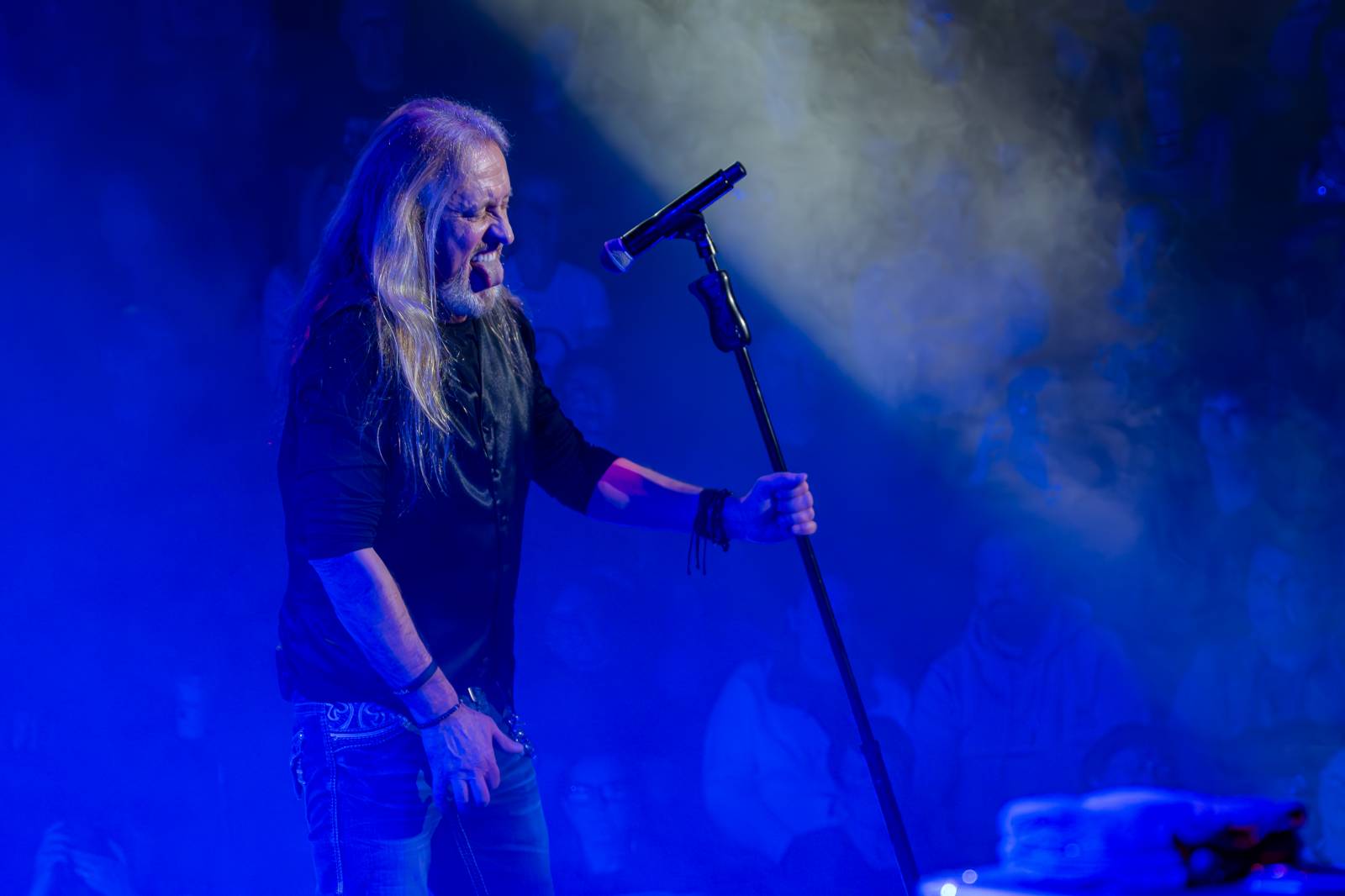 Kamil Střihavka oslavil v Rock Opeře šedesátiny, gratulovali mu Michal Pavlíček, Bára Basiková, Ota Balage i David Koller