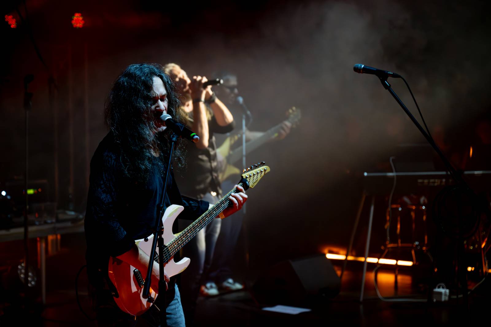 Kamil Střihavka oslavil v Rock Opeře šedesátiny, gratulovali mu Michal Pavlíček, Bára Basiková, Ota Balage i David Koller