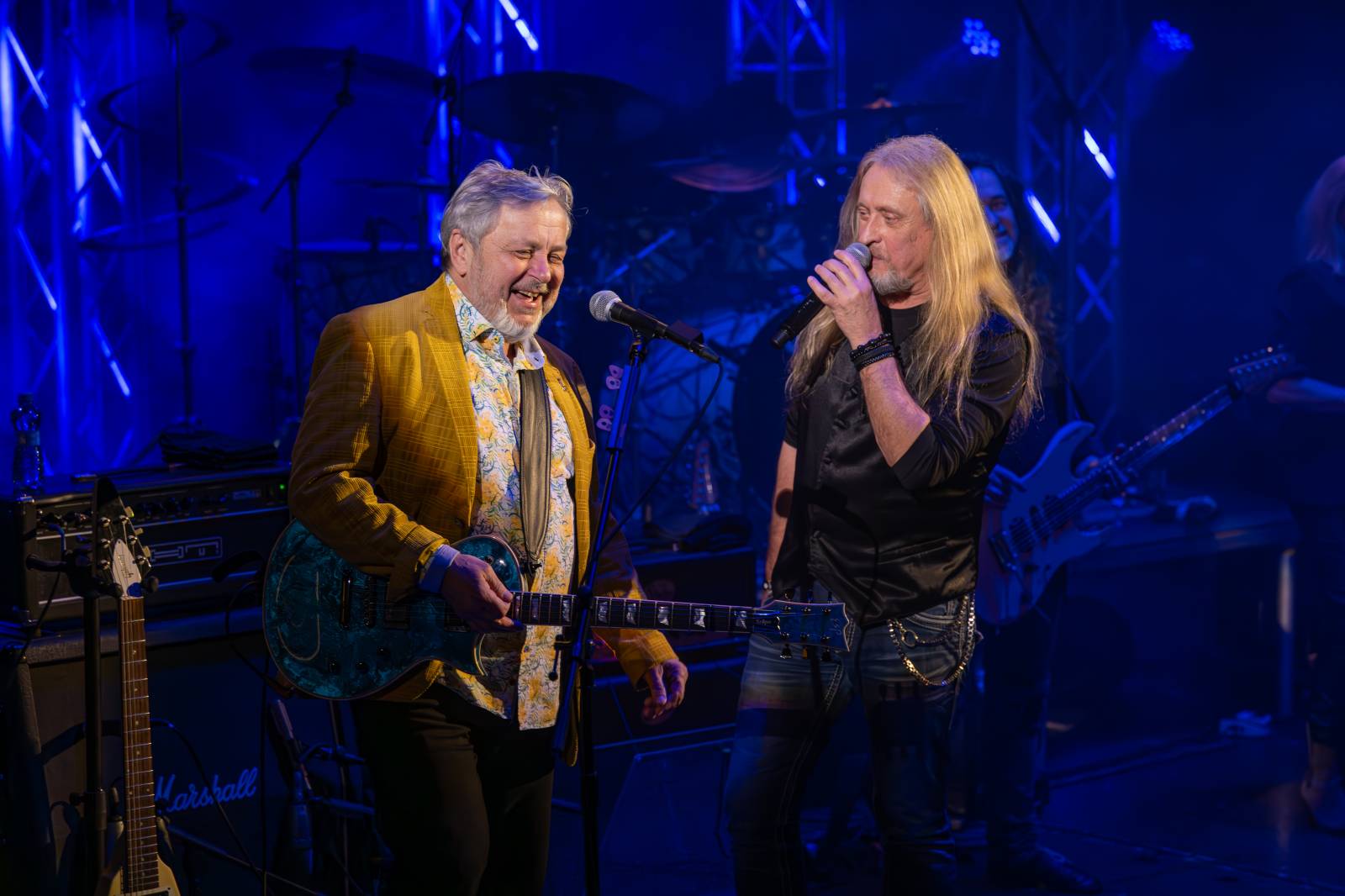 Kamil Střihavka oslavil v Rock Opeře šedesátiny, gratulovali mu Michal Pavlíček, Bára Basiková, Ota Balage i David Koller