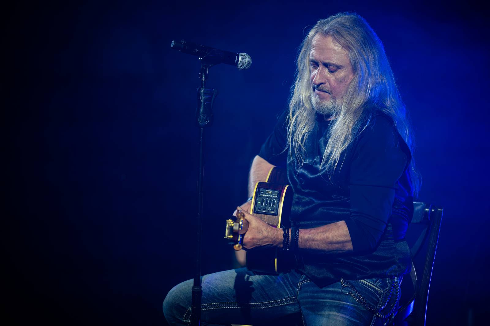 Kamil Střihavka oslavil v Rock Opeře šedesátiny, gratulovali mu Michal Pavlíček, Bára Basiková, Ota Balage i David Koller