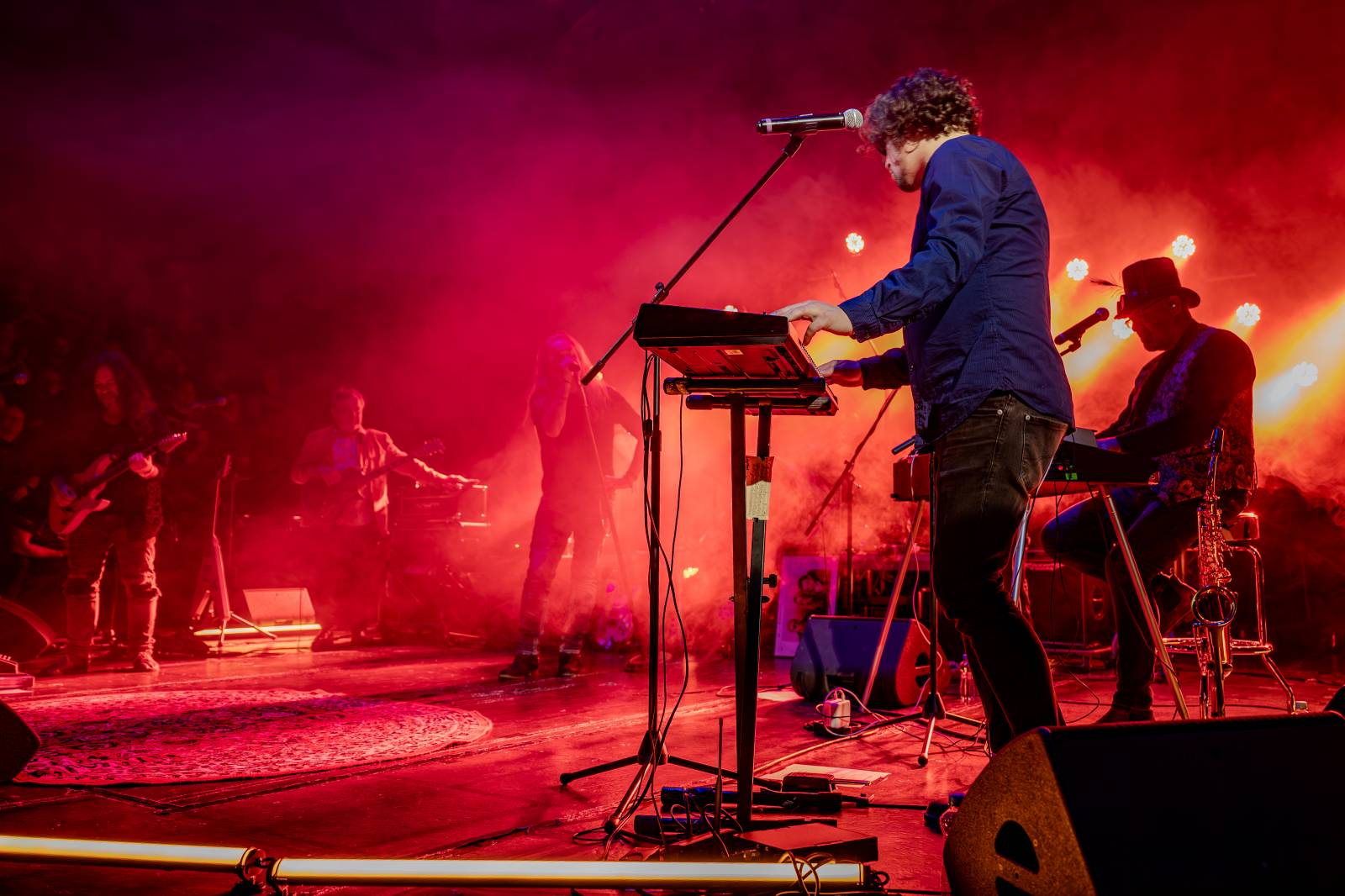 Kamil Střihavka oslavil v Rock Opeře šedesátiny, gratulovali mu Michal Pavlíček, Bára Basiková, Ota Balage i David Koller