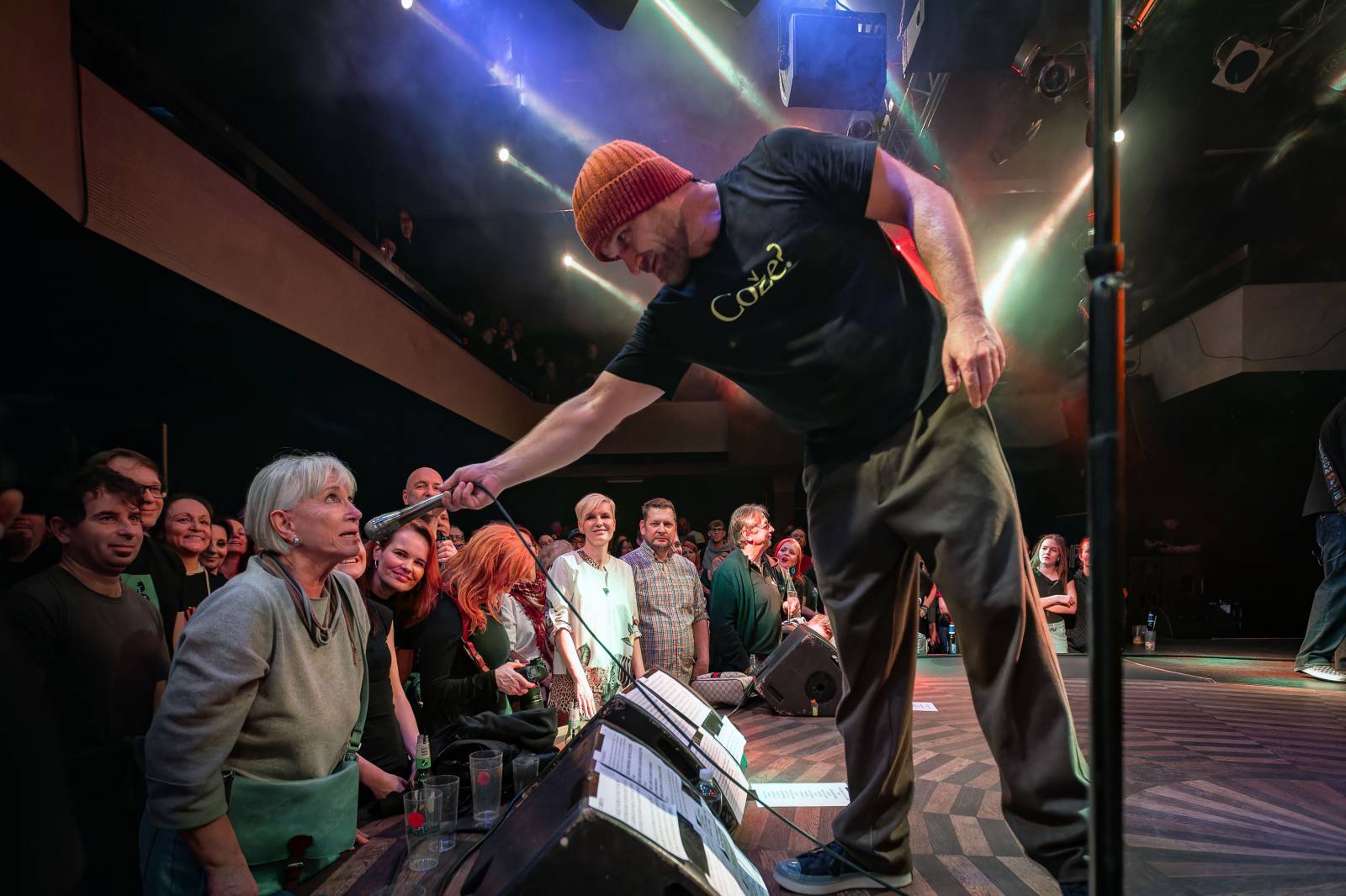 Portless představili v Lucerna Music Baru nové album, pokřtili ho Jiří Mádl s Petrem Kolečkem