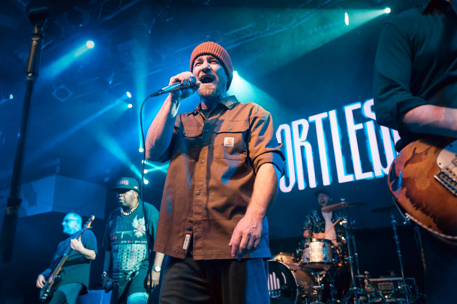 Portless představili v Lucerna Music Baru nové album, pokřtili ho Jiří Mádl s Petrem Kolečkem