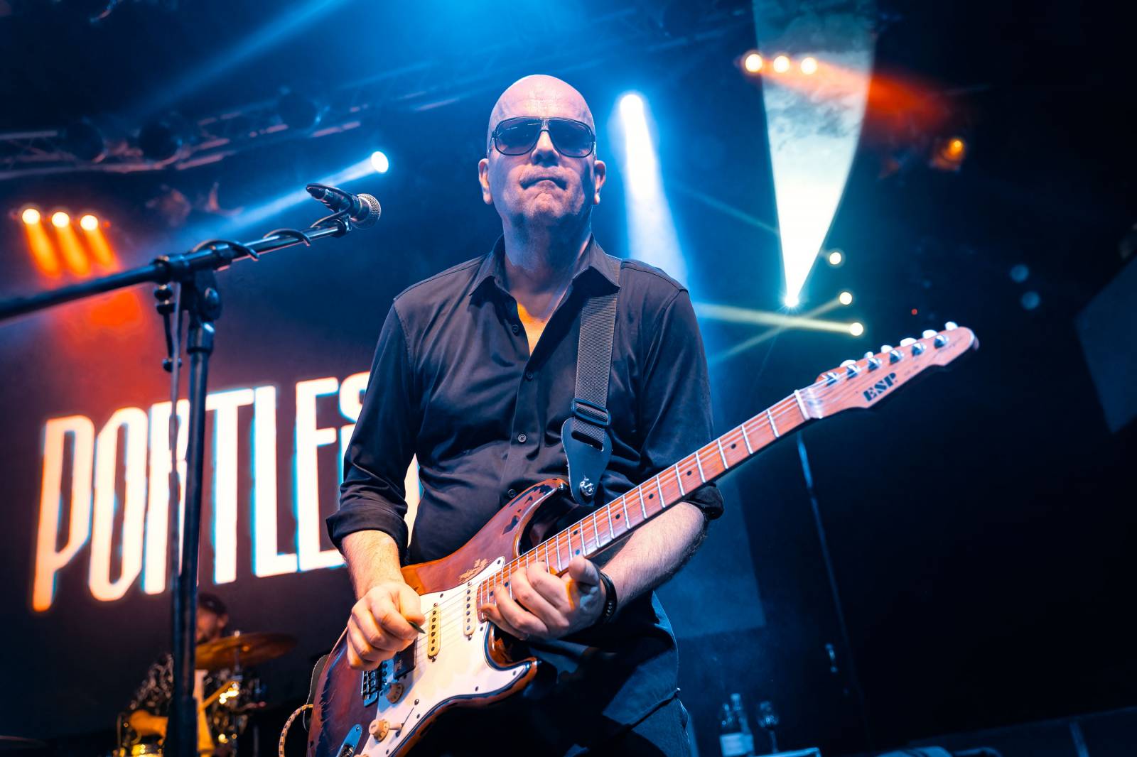 Portless představili v Lucerna Music Baru nové album, pokřtili ho Jiří Mádl s Petrem Kolečkem