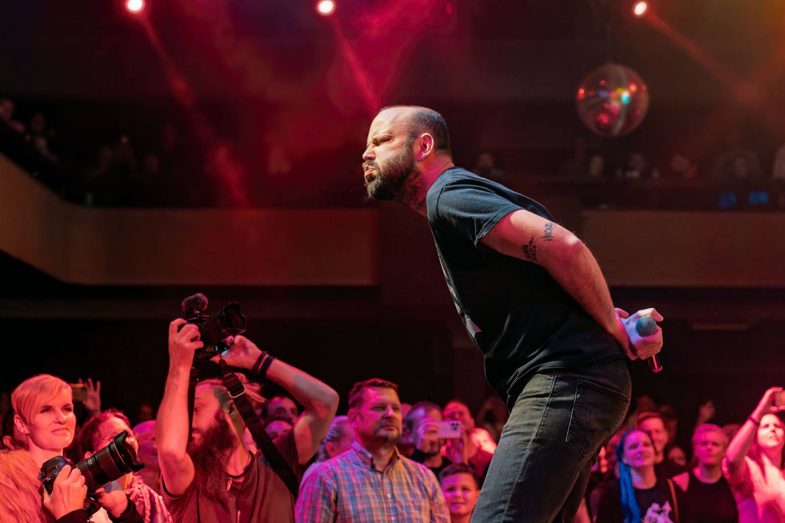 Portless představili v Lucerna Music Baru nové album, pokřtili ho Jiří Mádl s Petrem Kolečkem