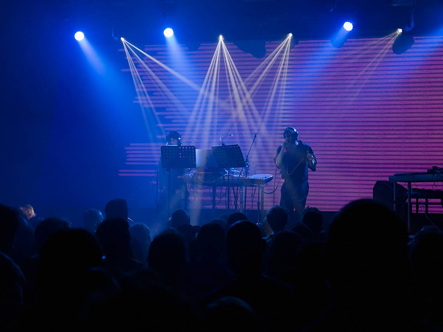 WWW Neurobeat pokřtili v Roxy album Zasej obojky a sklidíš psy