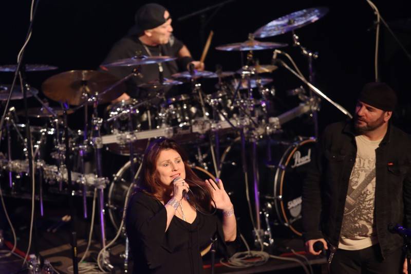 Spřátelené kapely Dogma Art a Mylions oživily v Brně Titanic