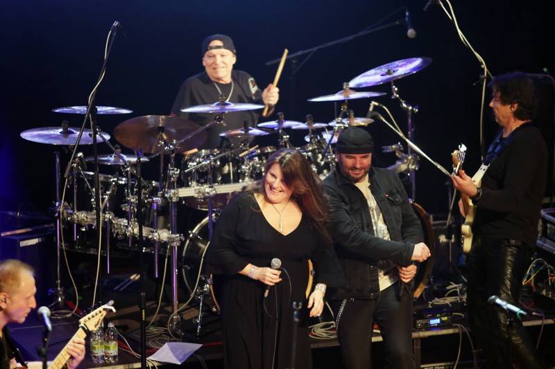 Spřátelené kapely Dogma Art a Mylions oživily v Brně Titanic