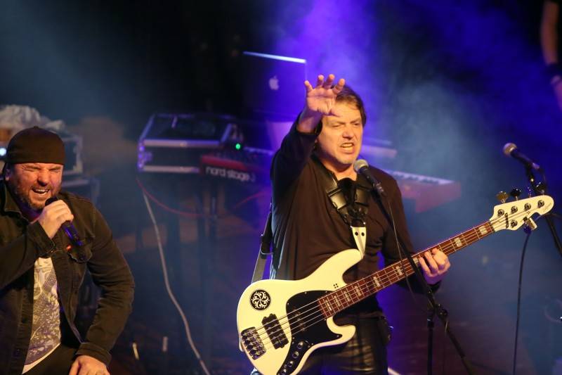 Spřátelené kapely Dogma Art a Mylions oživily v Brně Titanic