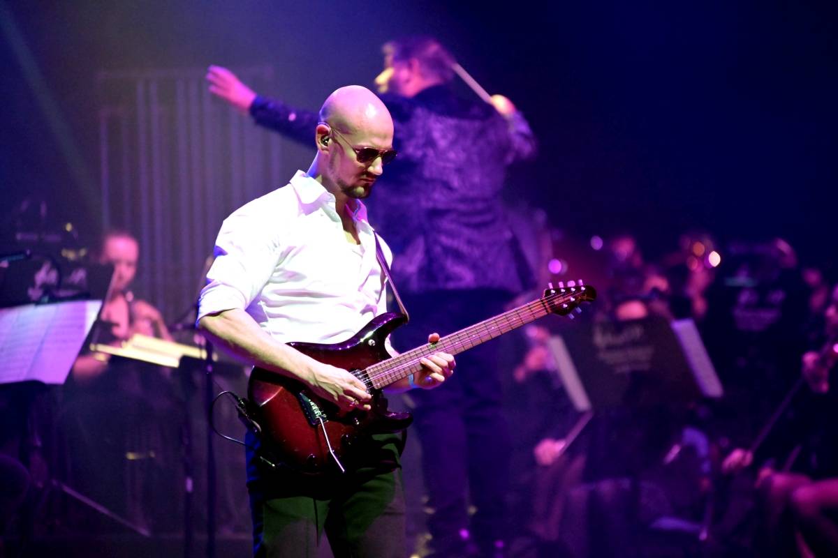 O2 Universem zněly rockové pecky. Bohemian Symphony Orchestra Prague doprovodili členové Uriah Heep