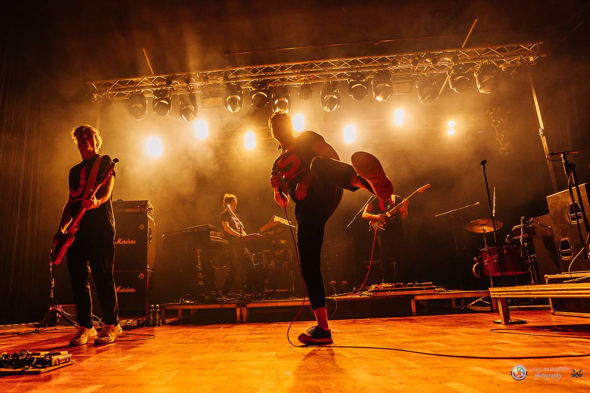 Tata Bojs letos poprvé na pódiu. V plzeňské Šeříkovce měli narváno