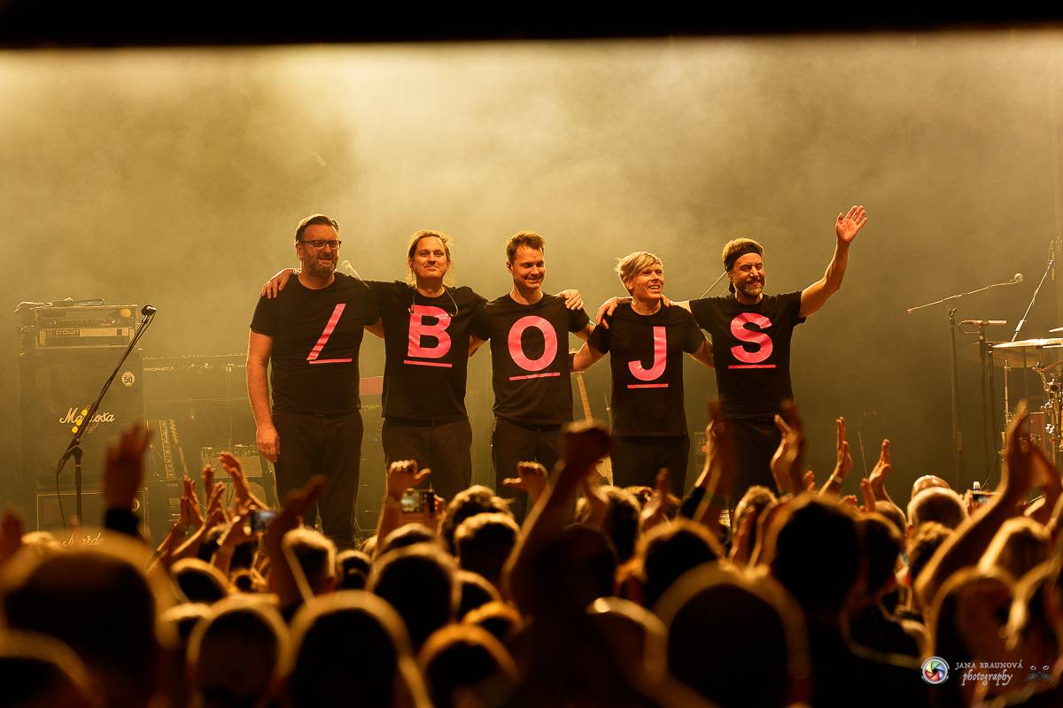 Tata Bojs letos poprvé na pódiu. V plzeňské Šeříkovce měli narváno