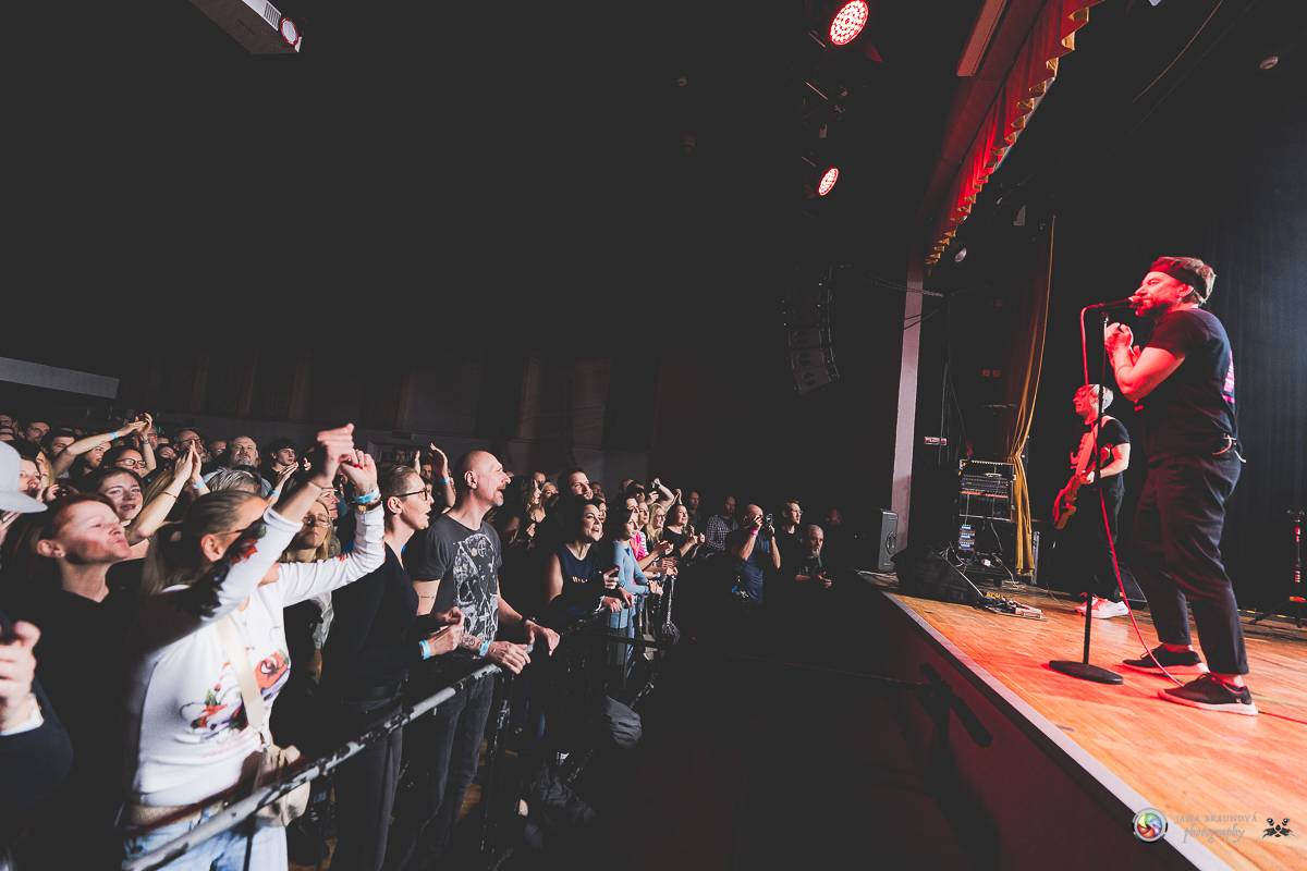 Tata Bojs letos poprvé na pódiu. V plzeňské Šeříkovce měli narváno