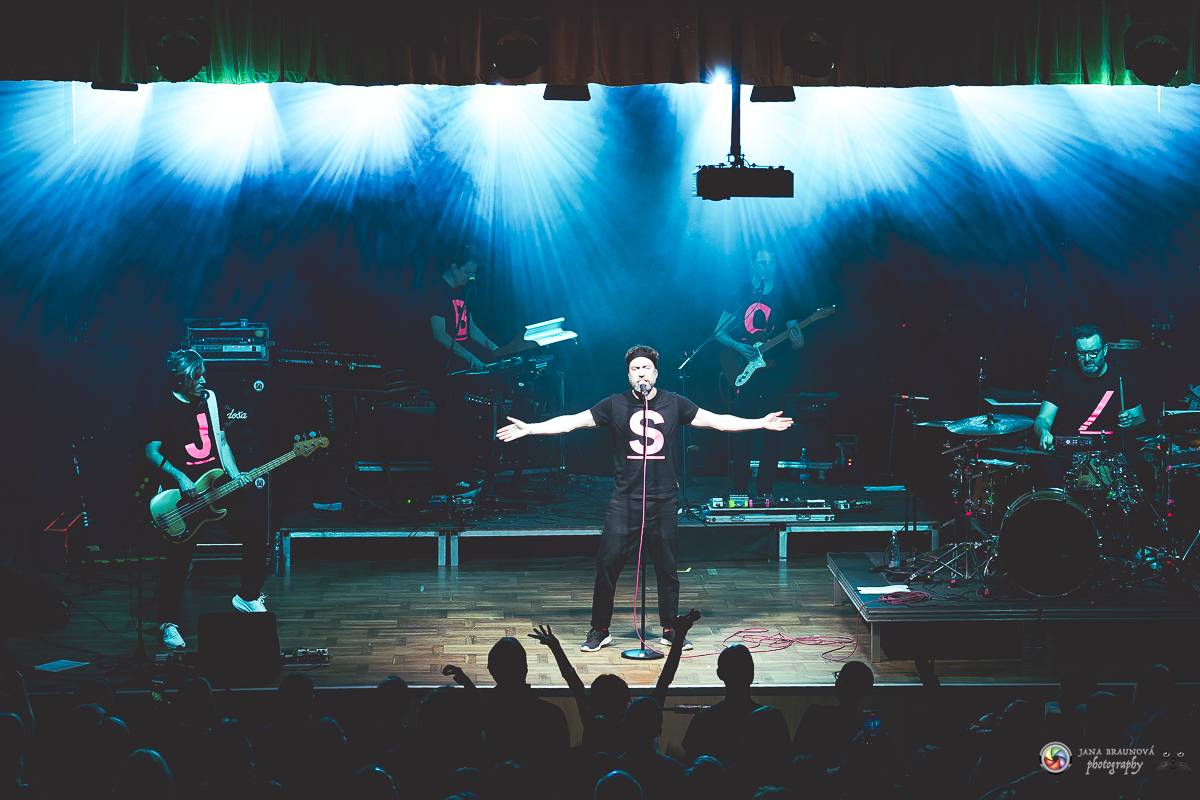 Tata Bojs letos poprvé na pódiu. V plzeňské Šeříkovce měli narváno