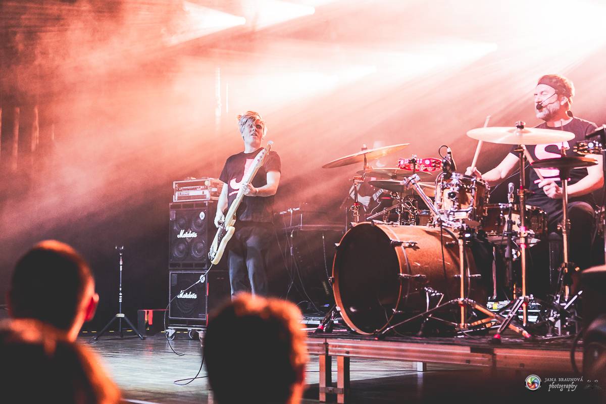 Tata Bojs letos poprvé na pódiu. V plzeňské Šeříkovce měli narváno