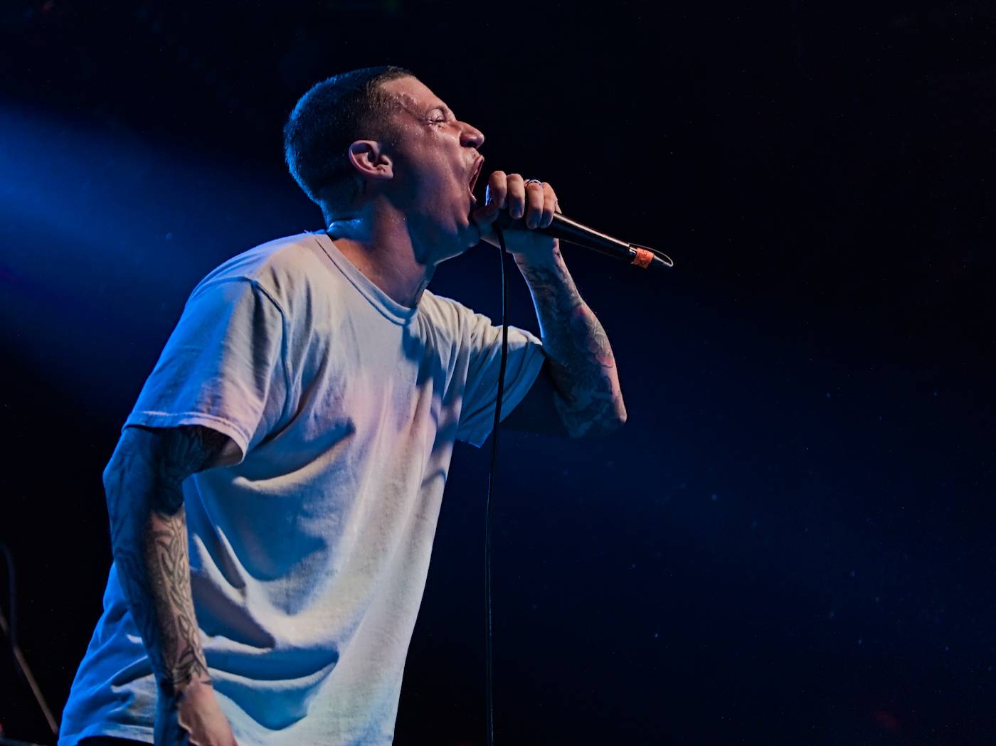 Grindcorový večírek v Roxy: Napalm Death dorazili s hosty Brat, Full of Hell a Crowbar