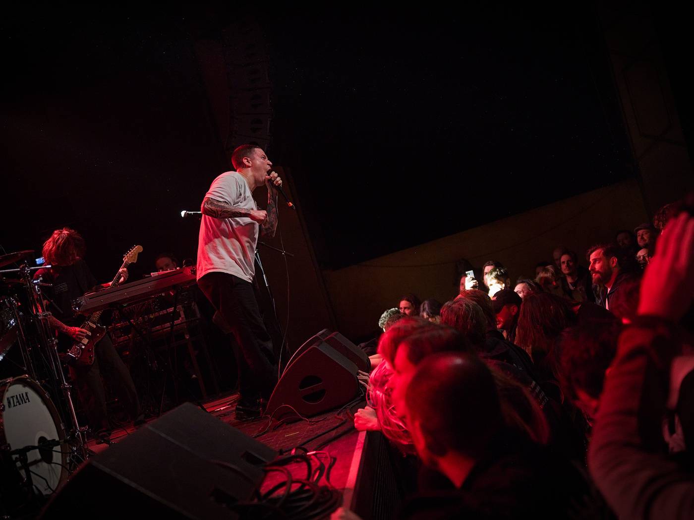 Grindcorový večírek v Roxy: Napalm Death dorazili s hosty Brat, Full of Hell a Crowbar