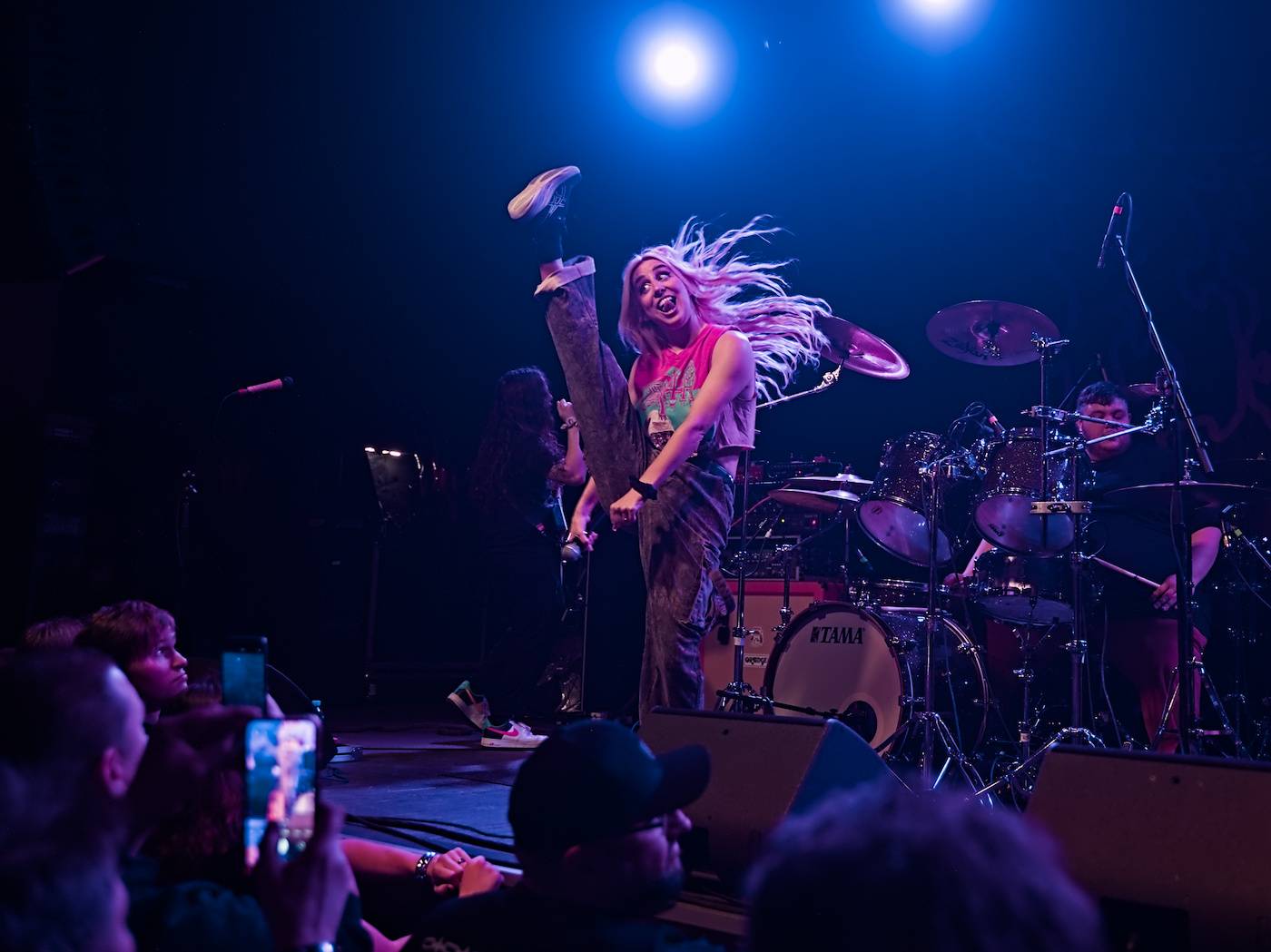 Grindcorový večírek v Roxy: Napalm Death dorazili s hosty Brat, Full of Hell a Crowbar