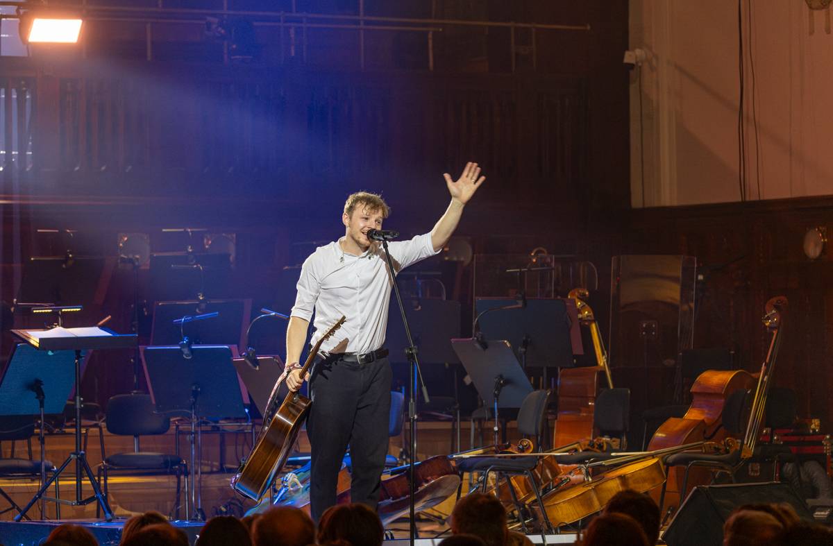 O5 a Radeček přivezli do Prahy romantiku, doprovodili je Elly či Pavel Šporcl