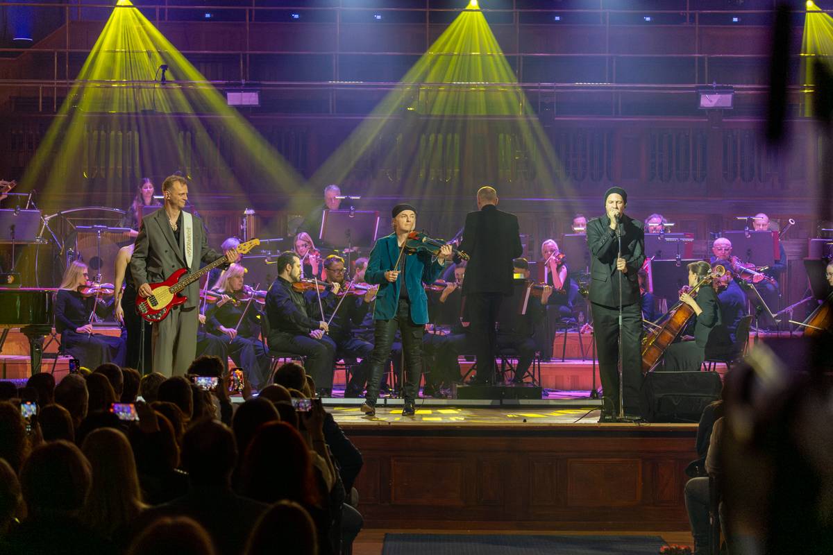 O5 a Radeček přivezli do Prahy romantiku, doprovodili je Elly či Pavel Šporcl