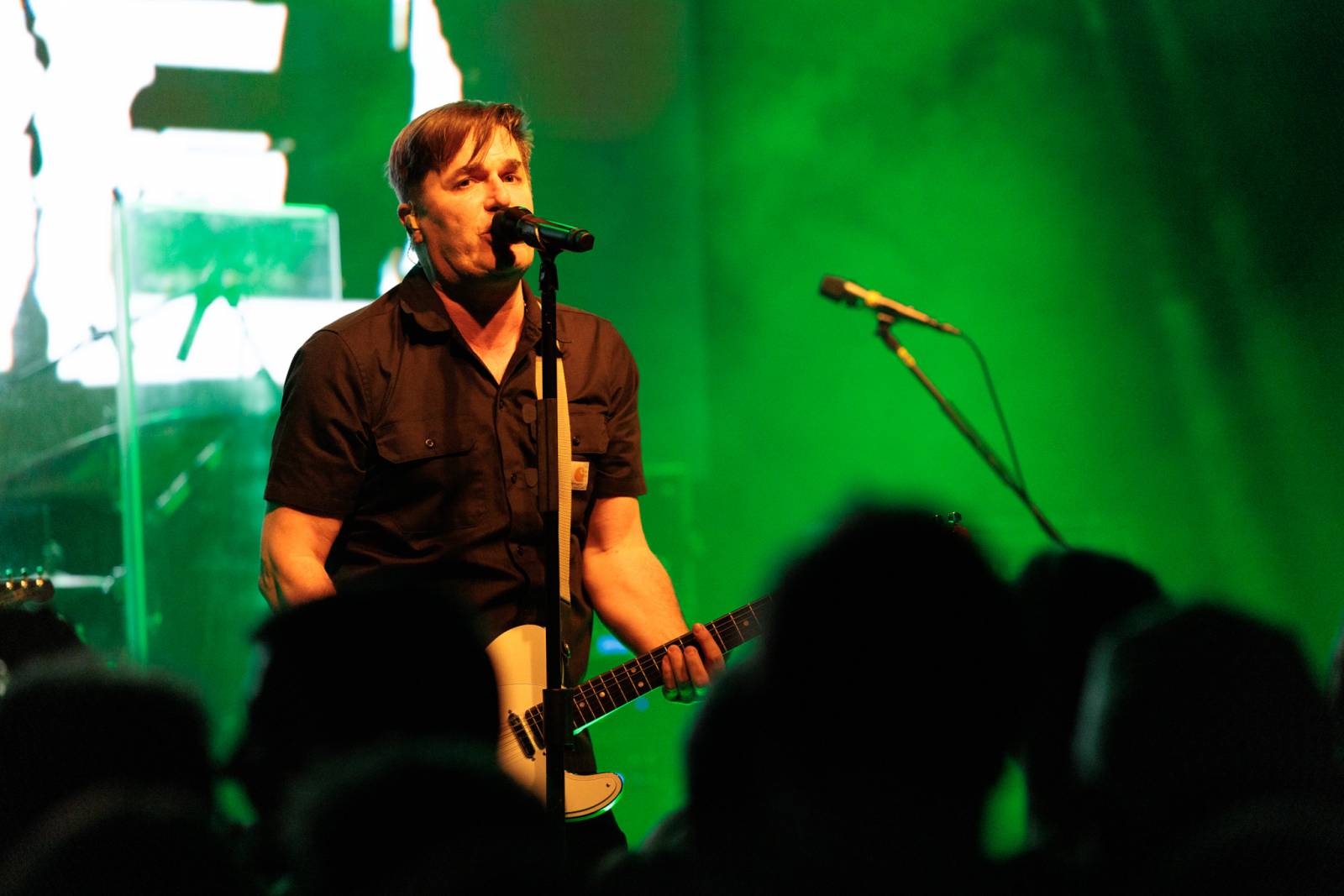 Inekafe zahájilo v Praze turné, bubeník odehrál koncert s horečkou