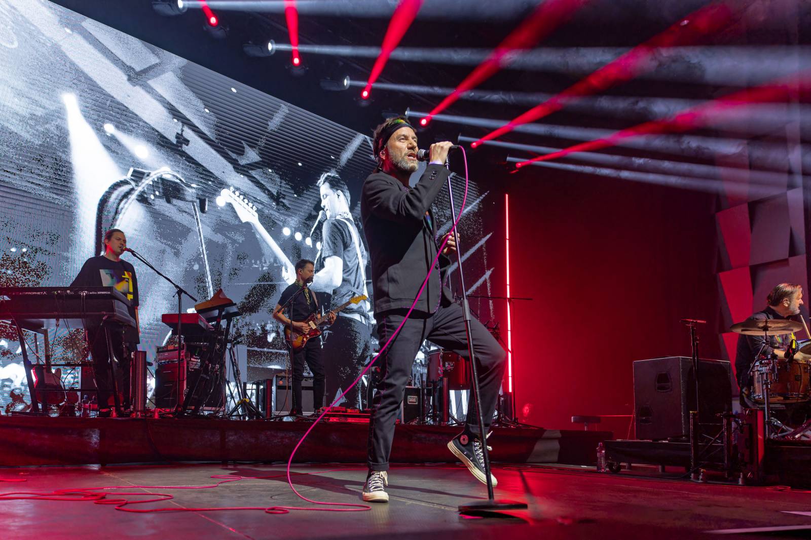 Tata Bojs řádili ve Foru Karlín, pokřtili i nové EP