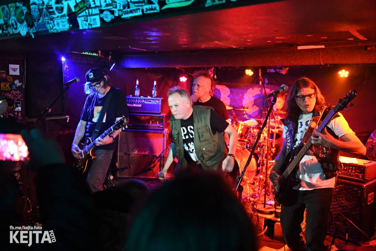 P.S. aneb Pohlavní styk obsadil strahovskou Sedmičku, klub praskal ve švech