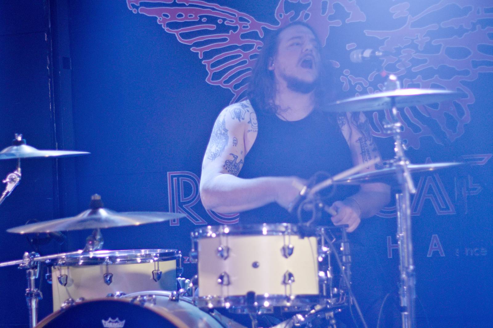 Energičtí Baits vystoupili v pražském Rock Café, podpořili je domácí Cold Meat Party