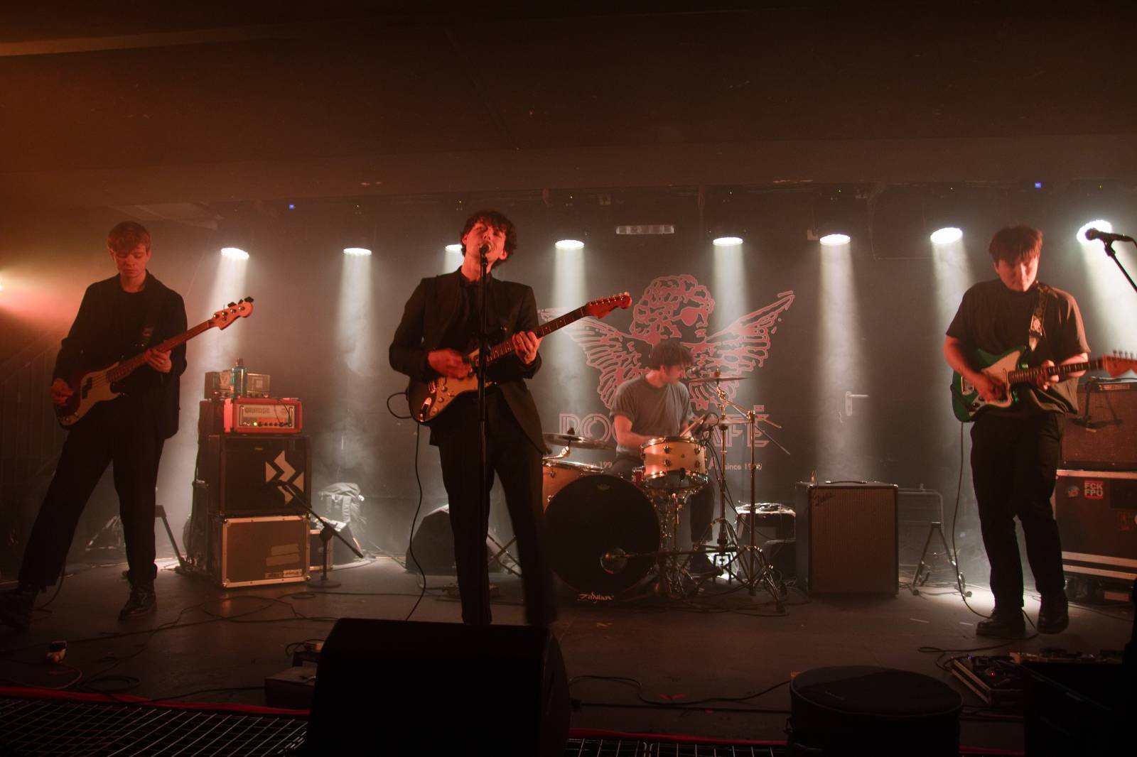 Energičtí Baits vystoupili v pražském Rock Café, podpořili je domácí Cold Meat Party