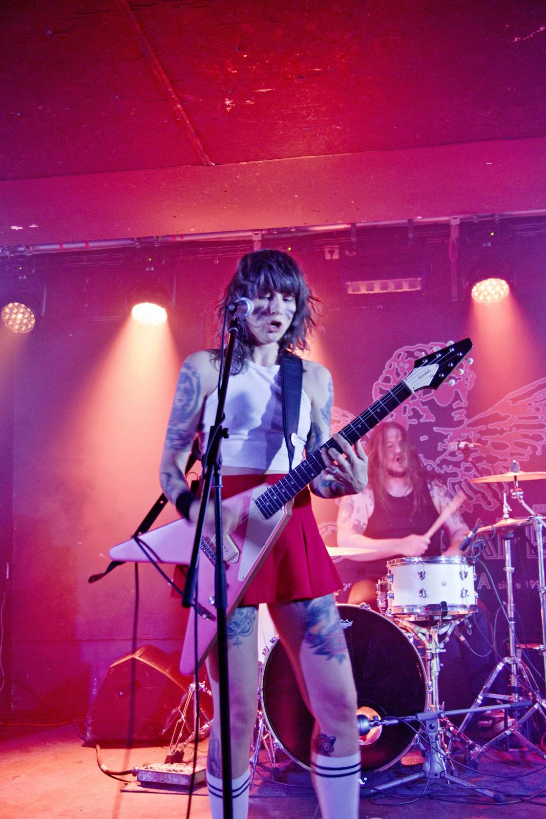 Energičtí Baits vystoupili v pražském Rock Café, podpořili je domácí Cold Meat Party