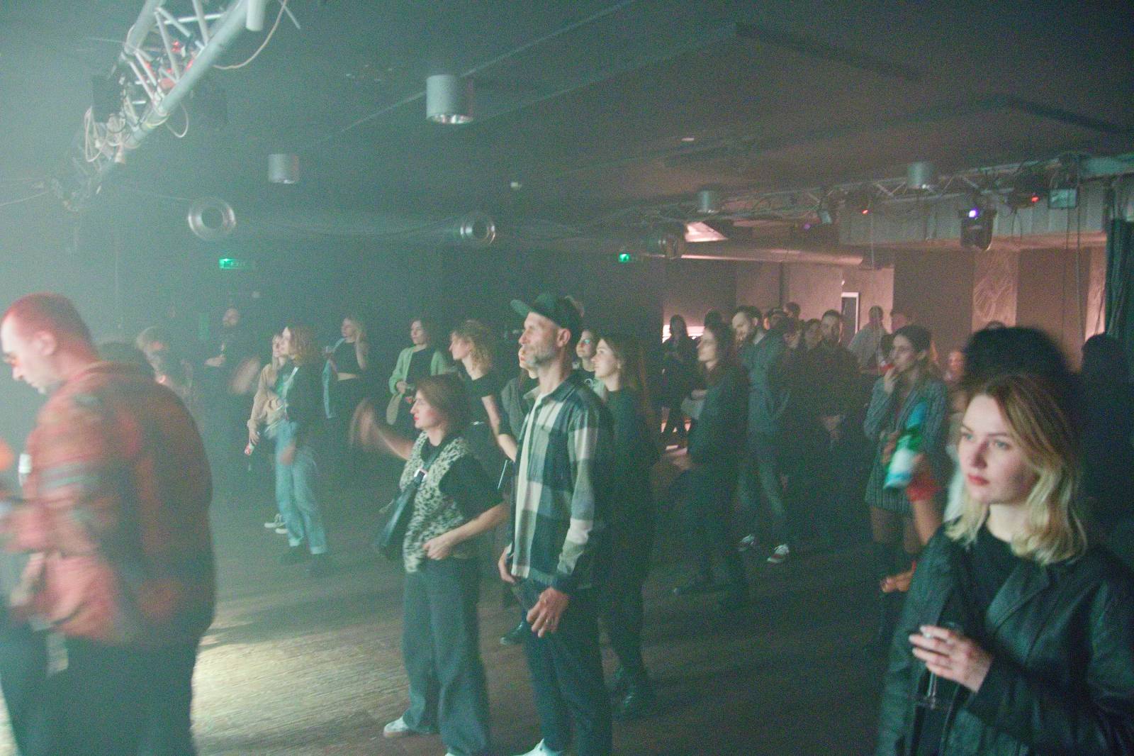 Energičtí Baits vystoupili v pražském Rock Café, podpořili je domácí Cold Meat Party