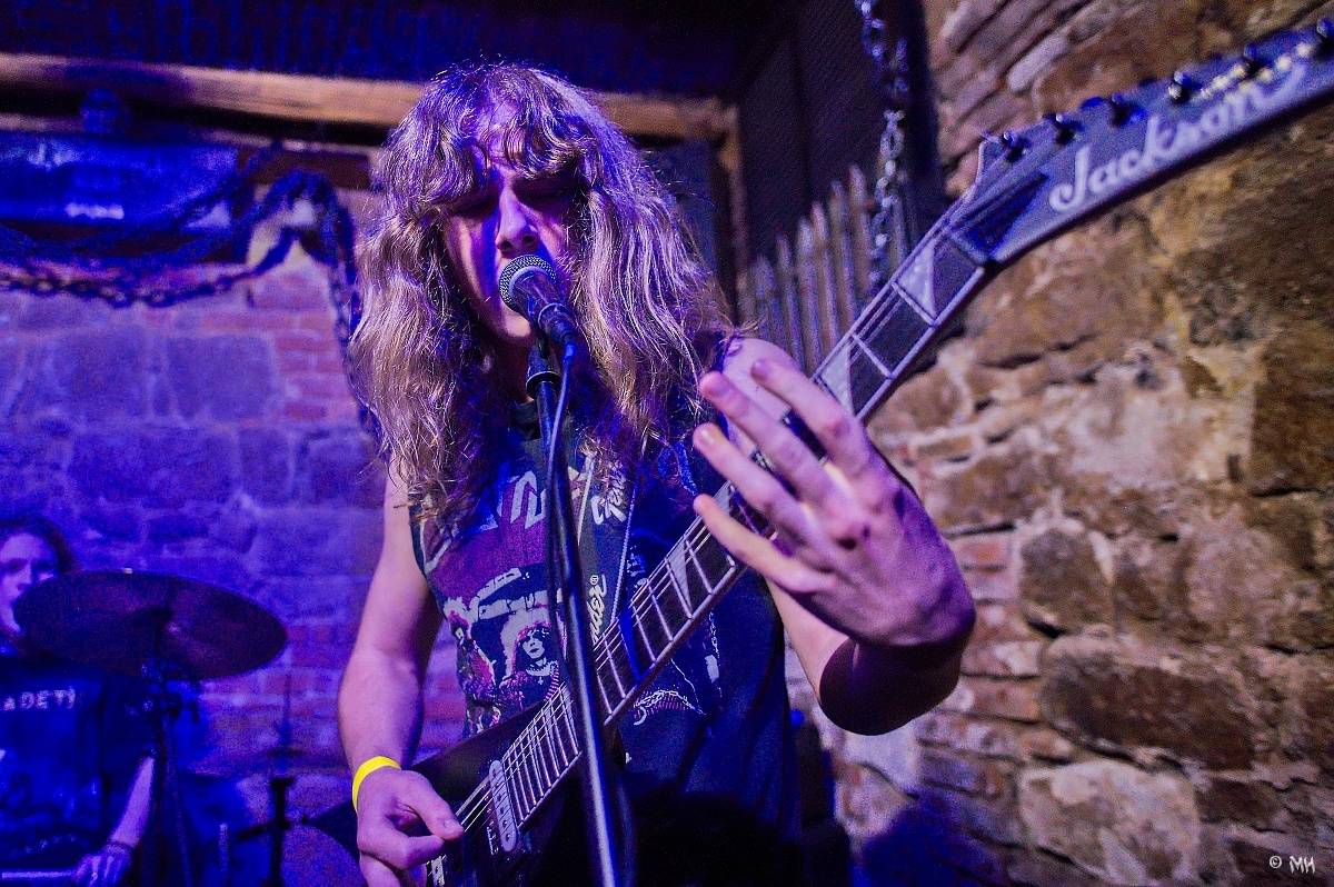 Energická smršť z domova i Mexika. V plzeňském Parlamentu zahráli Light of Dark, Sukkhu i Krusadist