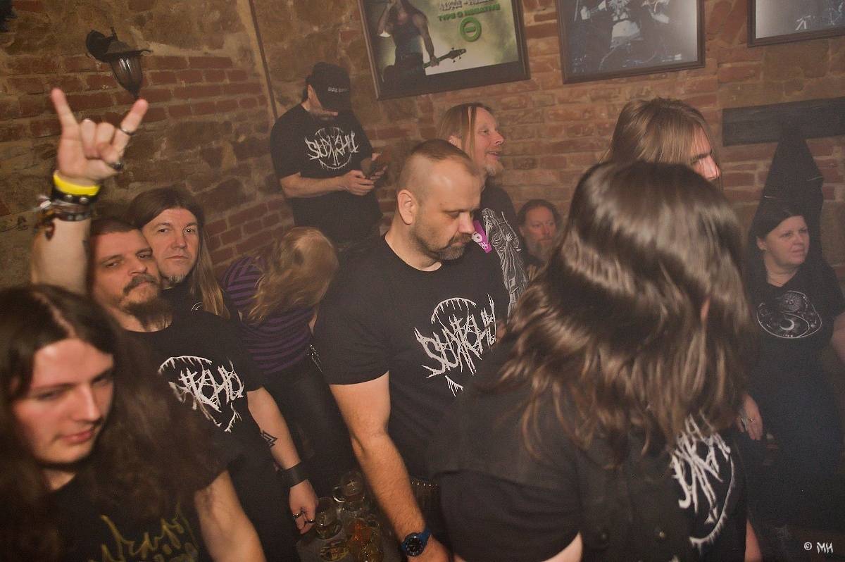 Energická smršť z domova i Mexika. V plzeňském Parlamentu zahráli Light of Dark, Sukkhu i Krusadist