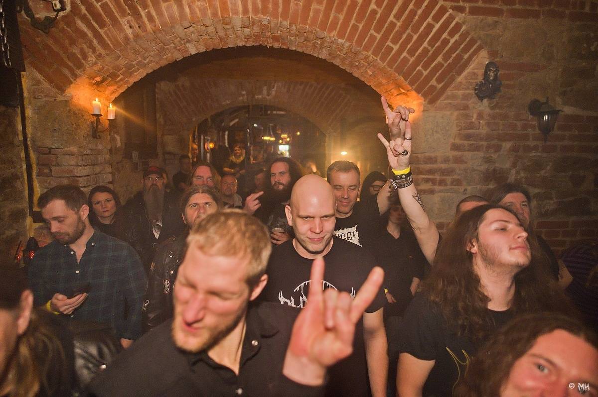 Energická smršť z domova i Mexika. V plzeňském Parlamentu zahráli Light of Dark, Sukkhu i Krusadist