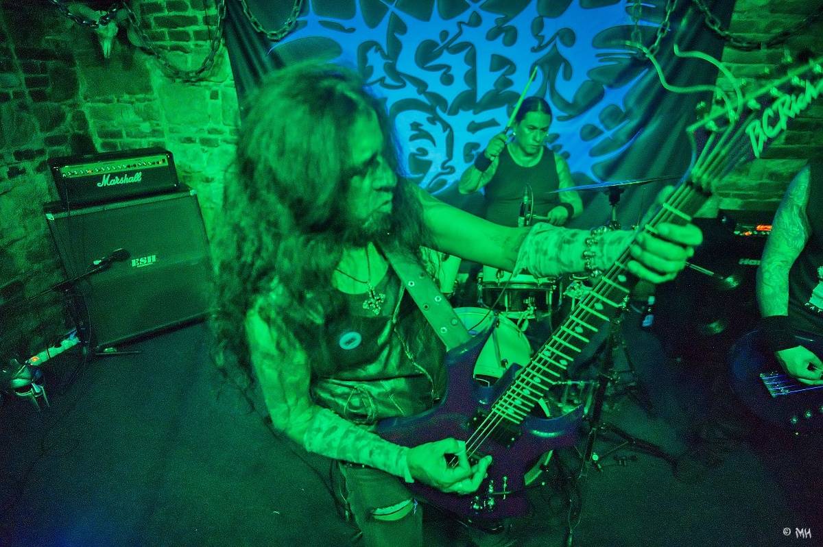 Energická smršť z domova i Mexika. V plzeňském Parlamentu zahráli Light of Dark, Sukkhu i Krusadist