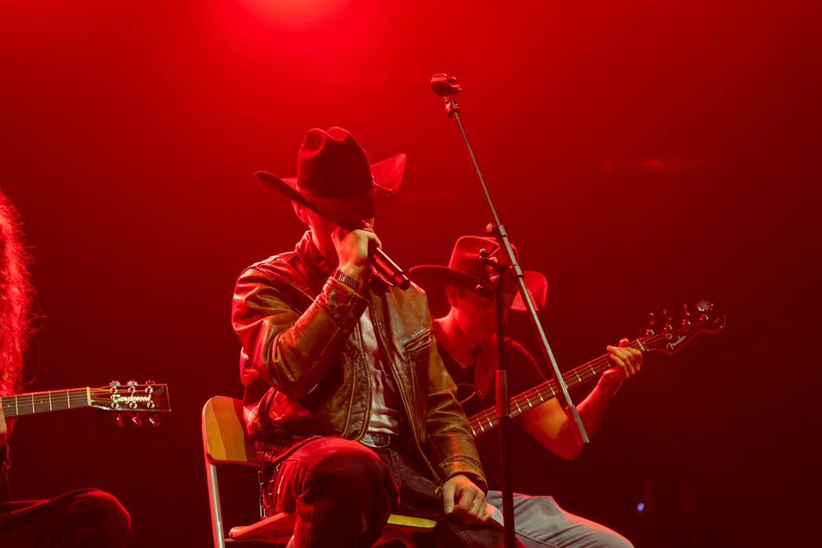 Eva Burešová rozezpívala Forum Karlín, plný sál ji dojal k slzám