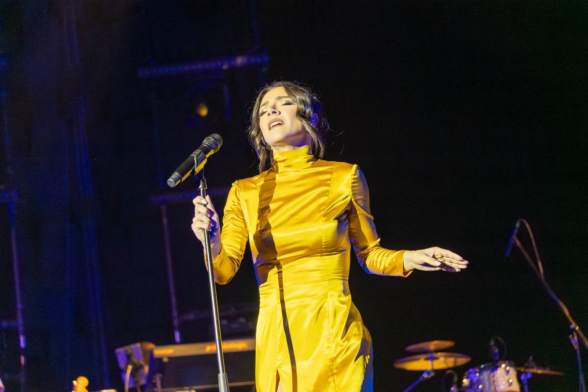 Eva Burešová rozezpívala Forum Karlín, plný sál ji dojal k slzám