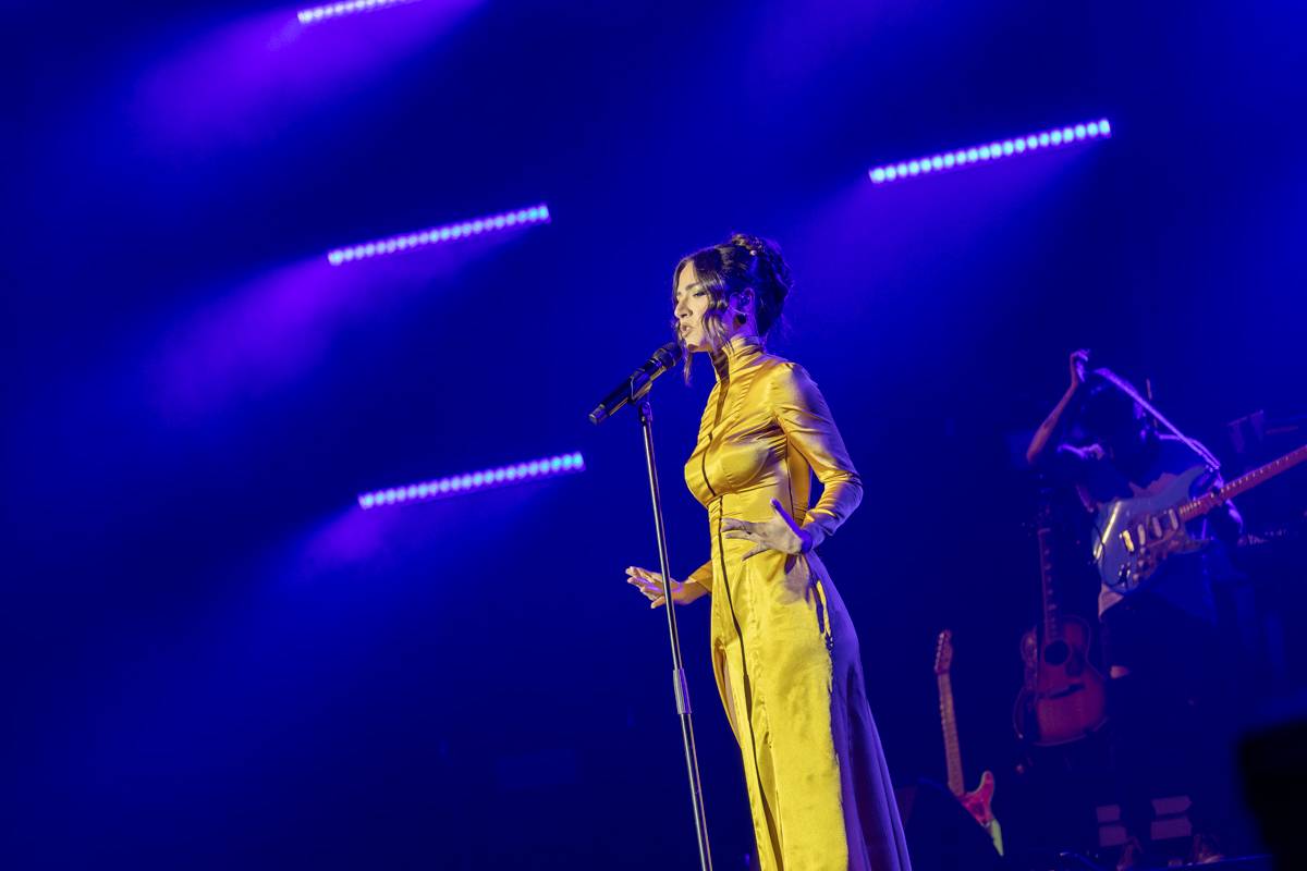 Eva Burešová rozezpívala Forum Karlín, plný sál ji dojal k slzám