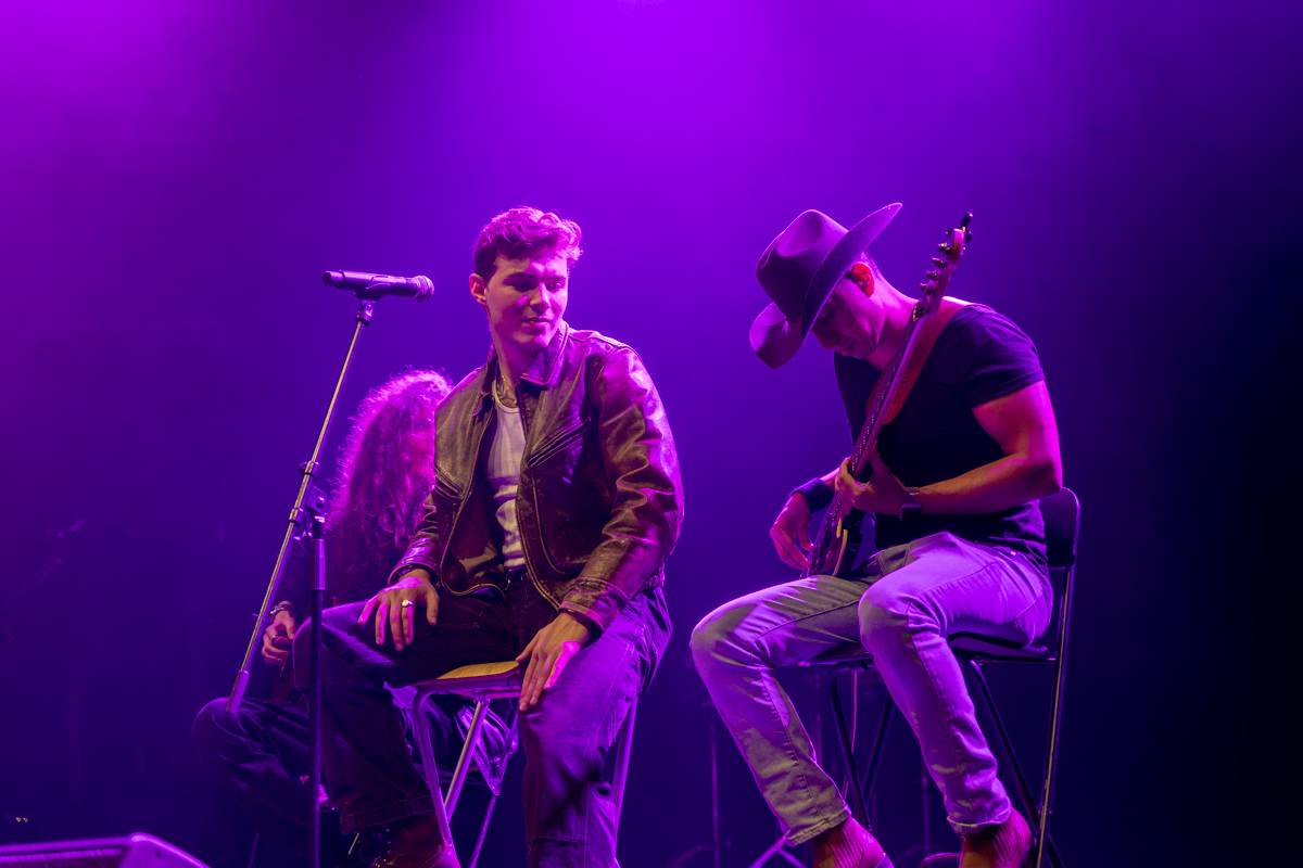 Eva Burešová rozezpívala Forum Karlín, plný sál ji dojal k slzám