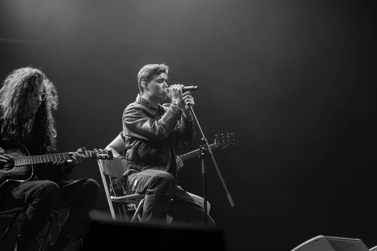 Eva Burešová rozezpívala Forum Karlín, plný sál ji dojal k slzám