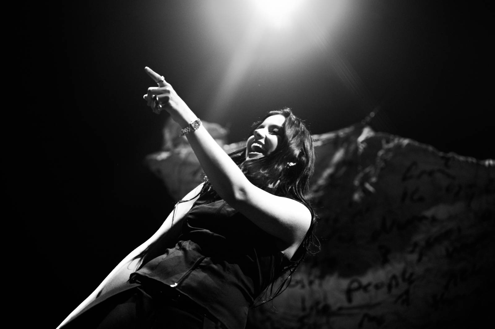 Dean Lewis se po třech letech vrátil do Prahy, vyprodal Forum Karlín