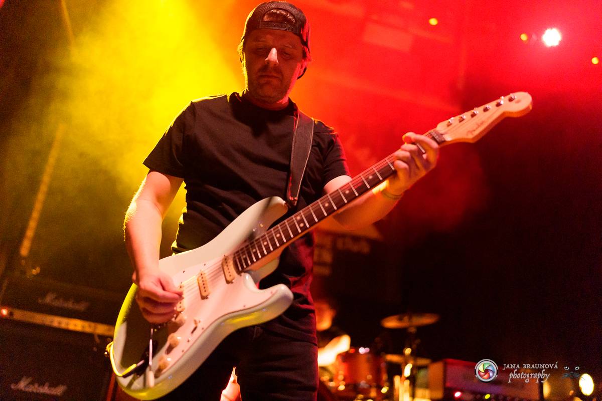 Imodium rozezpívalo Plzeň, doprovodila ho tříčlenná parta Anteater