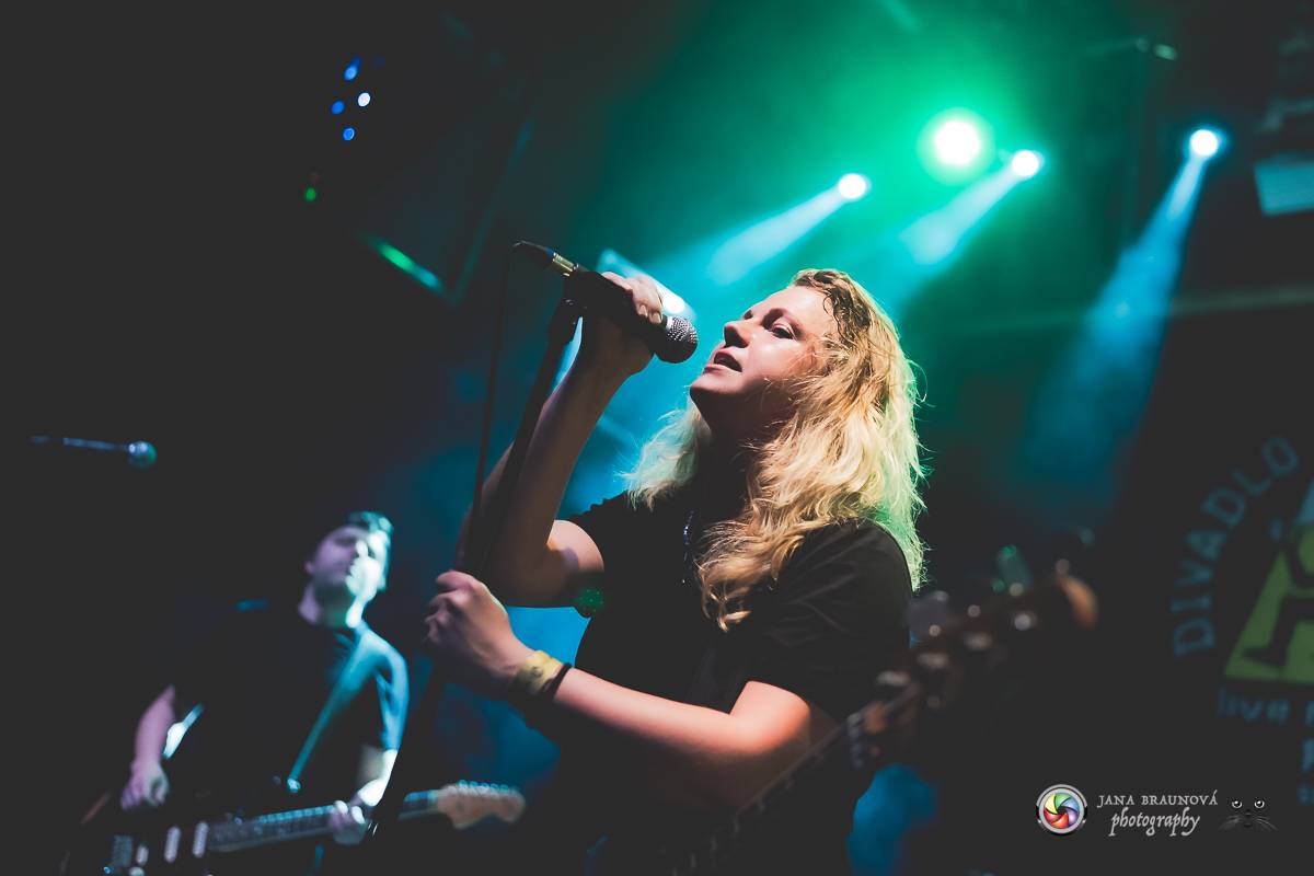 Imodium rozezpívalo Plzeň, doprovodila ho tříčlenná parta Anteater