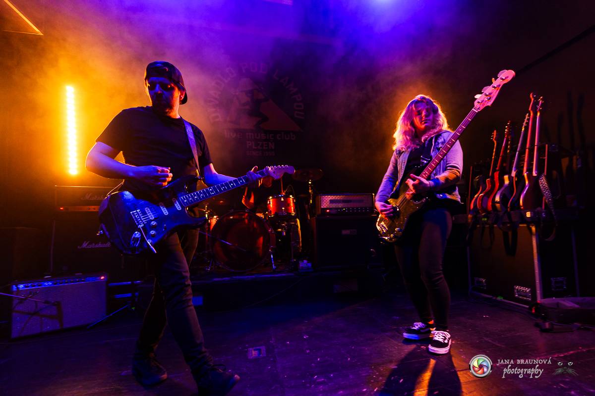 Imodium rozezpívalo Plzeň, doprovodila ho tříčlenná parta Anteater