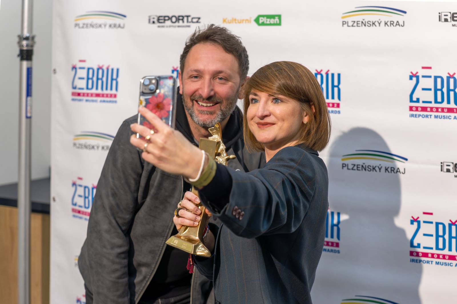 Žebřík poznal vítěze 33. ročníku. Ceny si převzali Chinaski, Monkey Business, Marpo či festival Rock for People