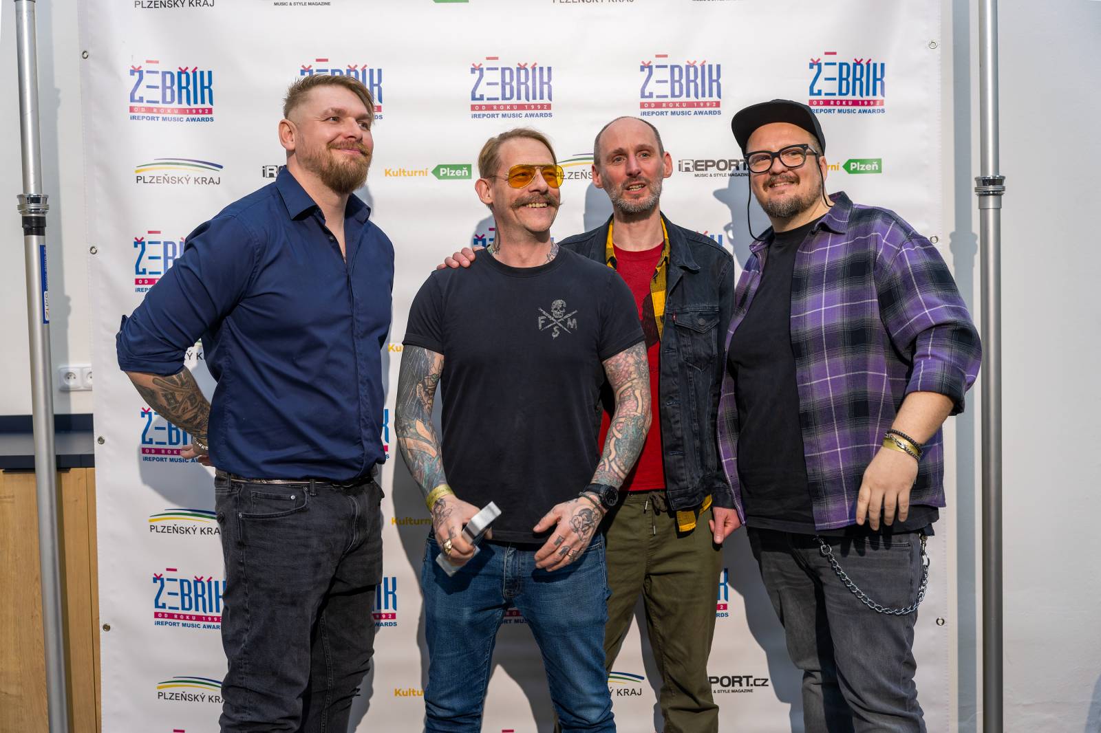 Žebřík poznal vítěze 33. ročníku. Ceny si převzali Chinaski, Monkey Business, Marpo či festival Rock for People