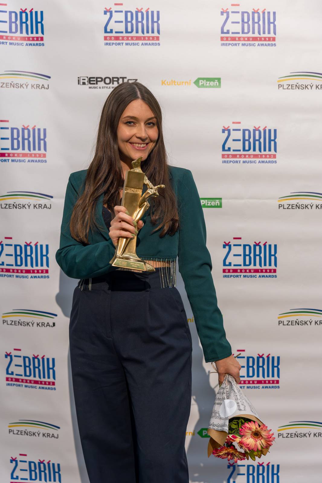 Žebřík poznal vítěze 33. ročníku. Ceny si převzali Chinaski, Monkey Business, Marpo či festival Rock for People