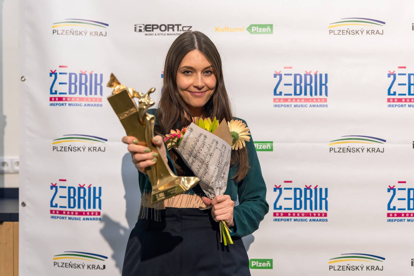 Žebřík poznal vítěze 33. ročníku. Ceny si převzali Chinaski, Monkey Business, Marpo či festival Rock for People